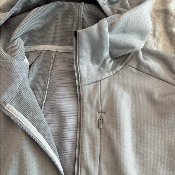 Lululemon Cold Terrain Half Zip Hoodie (L, Light Cast) - Picture 10 of 10
